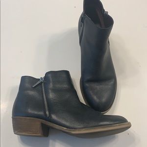 Kensie Black Zipper Ankle Booties